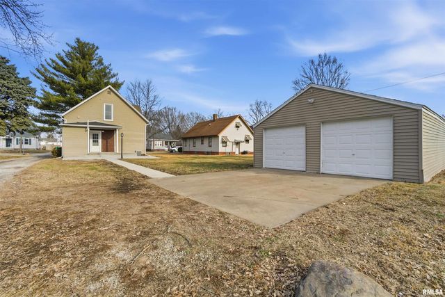 2222 W CALLENDER Avenue, West Peoria, IL 61604