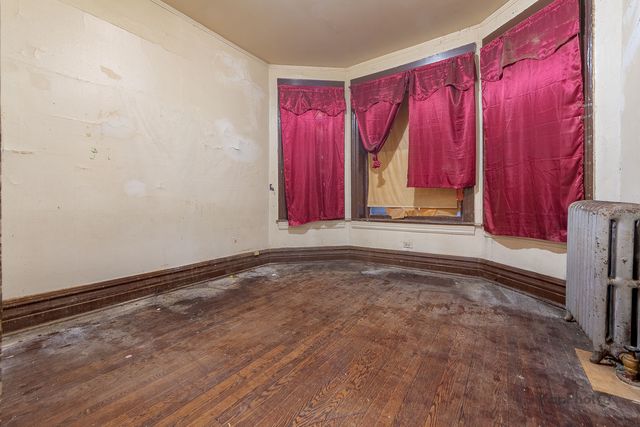1512 S Sawyer Avenue, Chicago, IL 60623