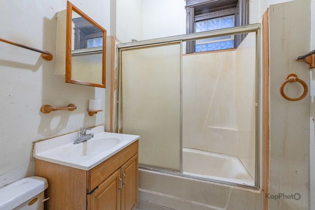 1512 S Sawyer Avenue, Chicago, IL 60623