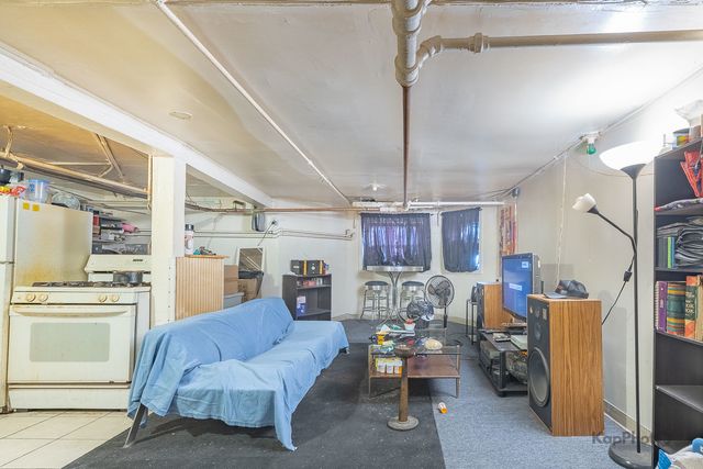 1512 S Sawyer Avenue, Chicago, IL 60623
