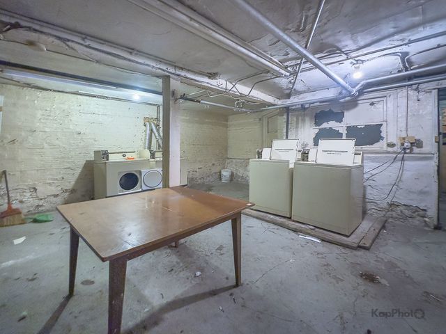 1512 S Sawyer Avenue, Chicago, IL 60623