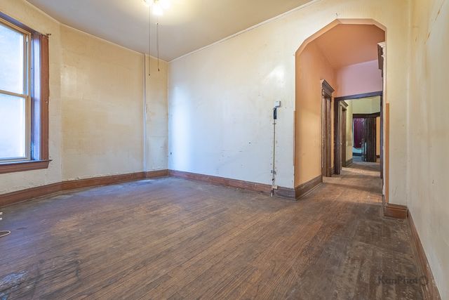 1512 S Sawyer Avenue, Chicago, IL 60623