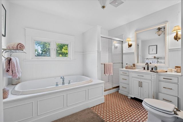 831 Wisconsin Avenue, Saint Joseph, MI 49085