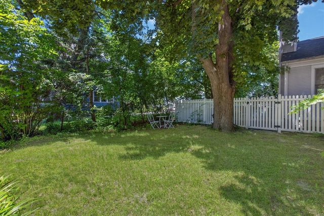 831 Wisconsin Avenue, Saint Joseph, MI 49085