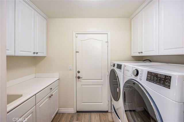 3276 Huntfield St, Corona, CA 92882