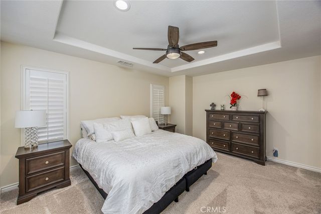 3276 Huntfield St, Corona, CA 92882