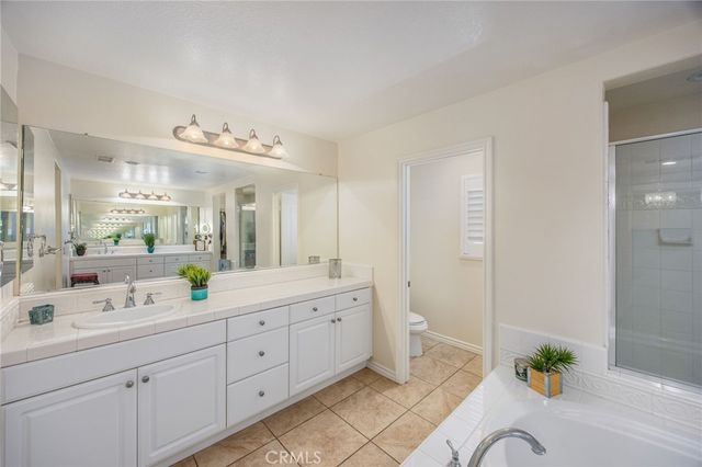 3276 Huntfield St, Corona, CA 92882