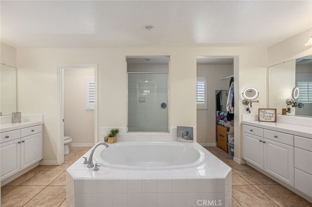 3276 Huntfield St, Corona, CA 92882