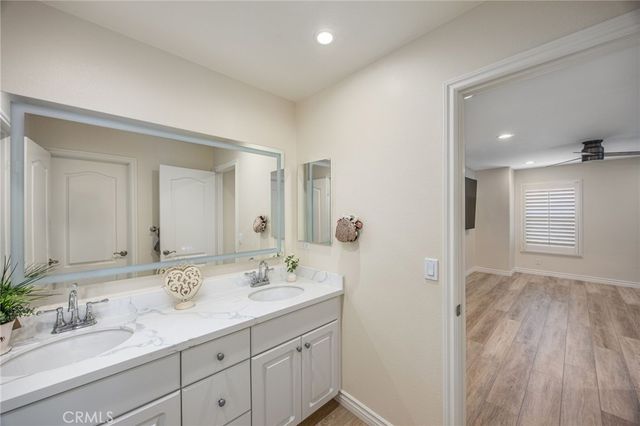3276 Huntfield St, Corona, CA 92882
