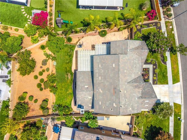 3276 Huntfield St, Corona, CA 92882