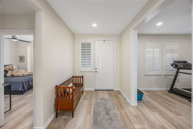 3276 Huntfield St, Corona, CA 92882