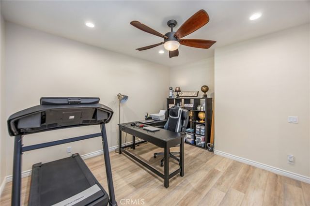 3276 Huntfield St, Corona, CA 92882