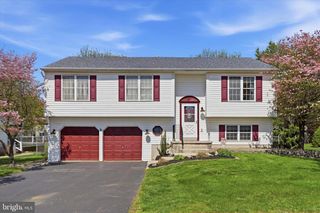 4451 GREEN TREE RD, Reading, PA 19606