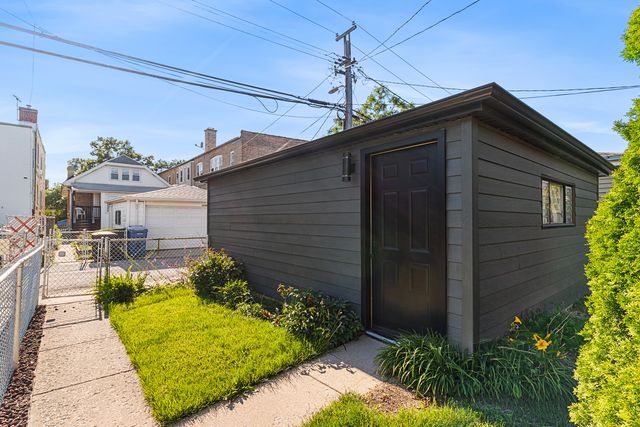 4256 N Monitor Avenue, Chicago, IL 60634