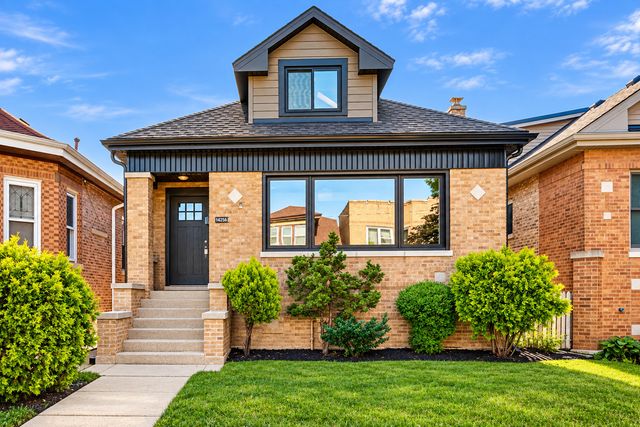 4256 N Monitor Avenue, Chicago, IL 60634