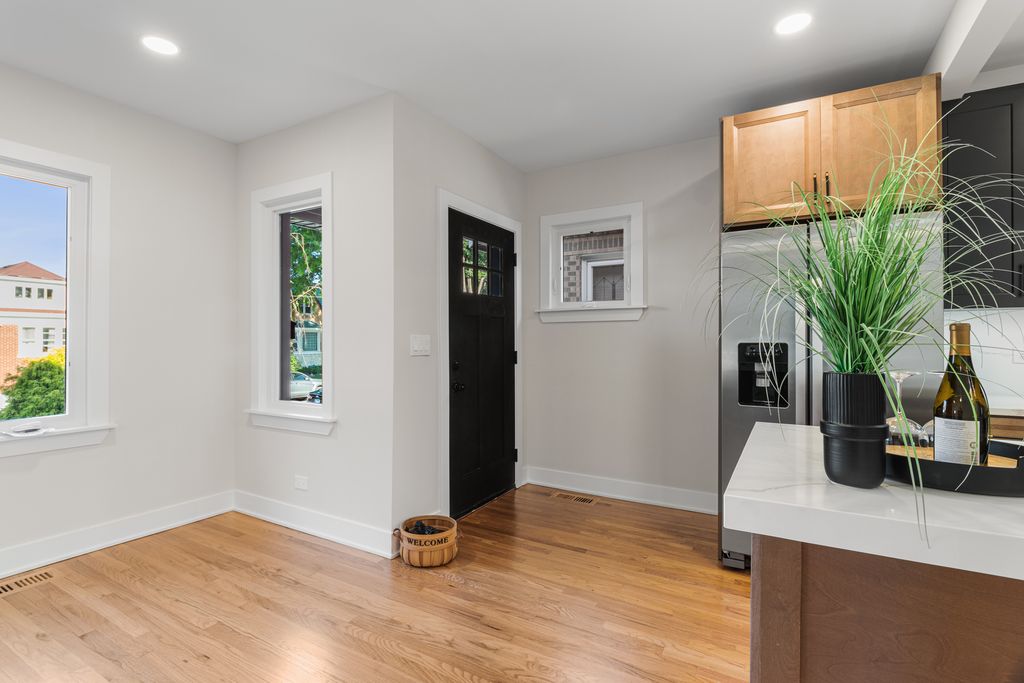 4256 N Monitor Avenue, Chicago, IL 60634 — photo 3