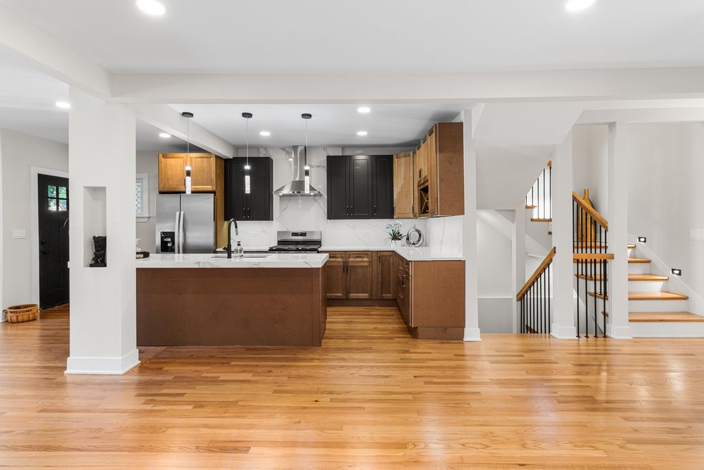4256 N Monitor Avenue, Chicago, IL 60634 — photo 4