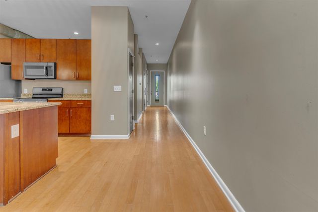 437 Monroe Ave Apt 105, Memphis, TN 38103