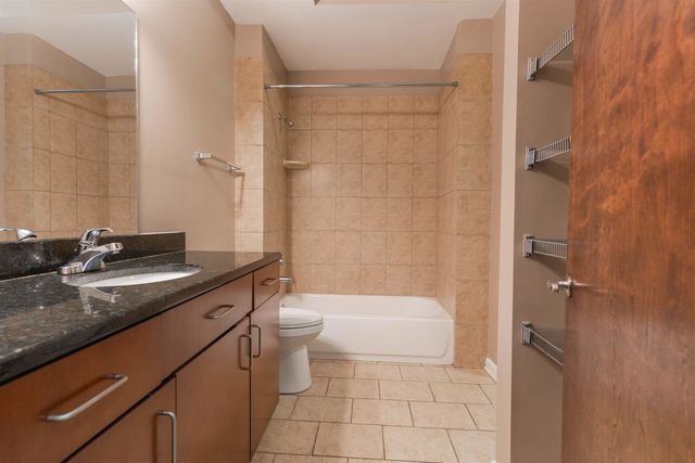 437 Monroe Ave Apt 105, Memphis, TN 38103
