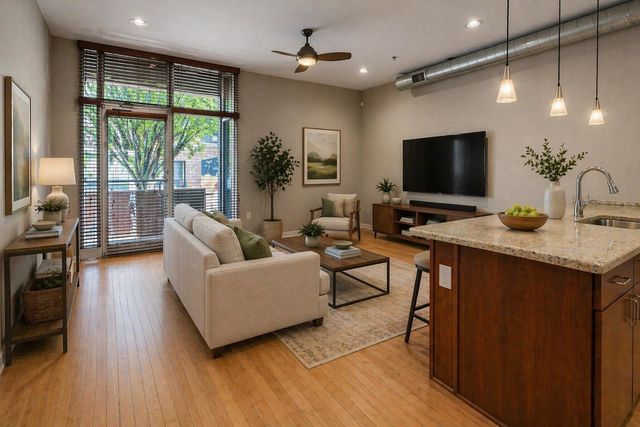 437 Monroe Ave Apt 105, Memphis, TN 38103