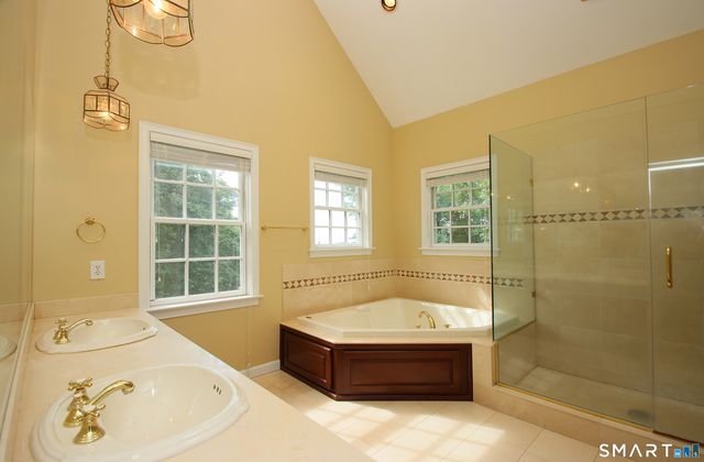 11 Long Meadow Lane, Redding, CT 06896