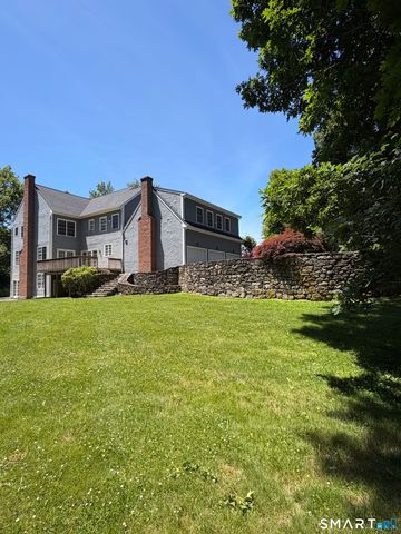 11 Long Meadow Lane, Redding, CT 06896