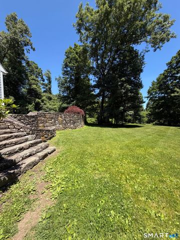 11 Long Meadow Lane, Redding, CT 06896