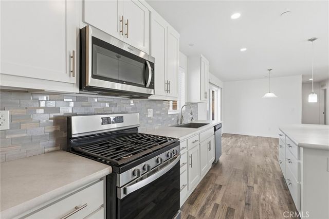 511 Lookout Street, Lake Elsinore, CA 92530