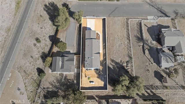 511 Lookout Street, Lake Elsinore, CA 92530