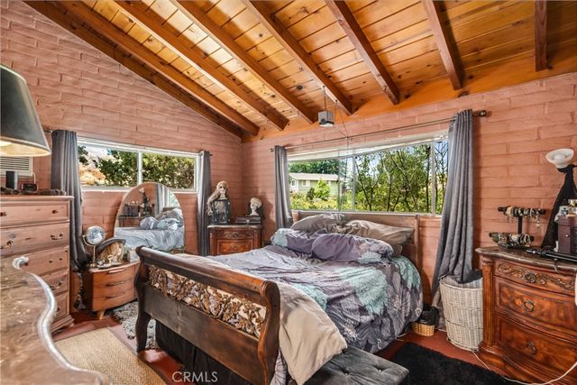 42766 Ranch Club Road, Lake Hughes, CA 93532