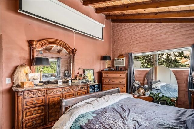 42766 Ranch Club Road, Lake Hughes, CA 93532