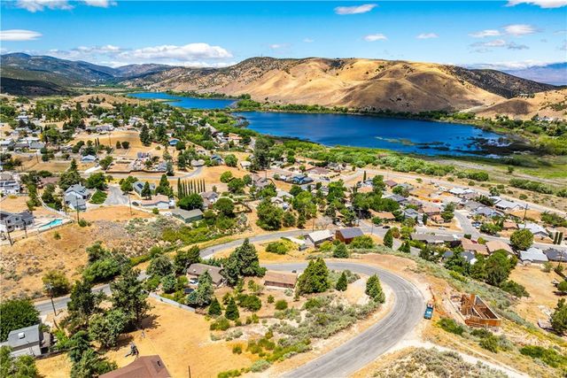 42766 Ranch Club Road, Lake Hughes, CA 93532