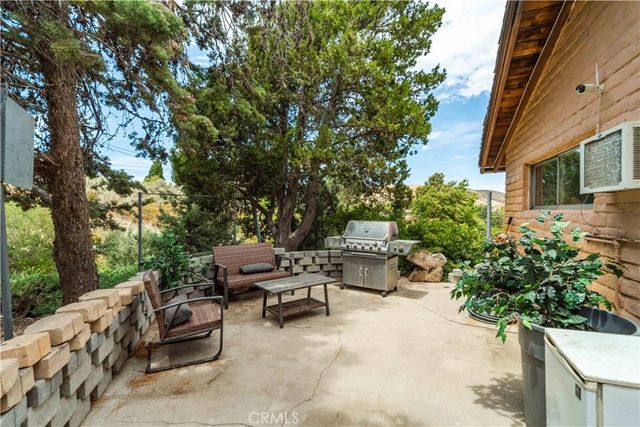 42766 Ranch Club Road, Lake Hughes, CA 93532