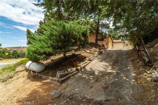 42766 Ranch Club Road, Lake Hughes, CA 93532