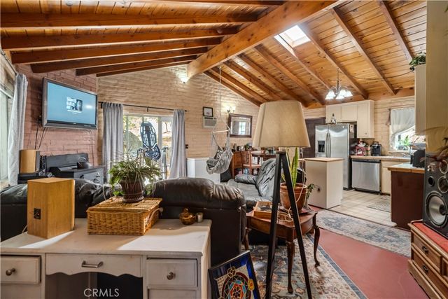 42766 Ranch Club Road, Lake Hughes, CA 93532
