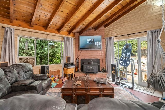 42766 Ranch Club Road, Lake Hughes, CA 93532