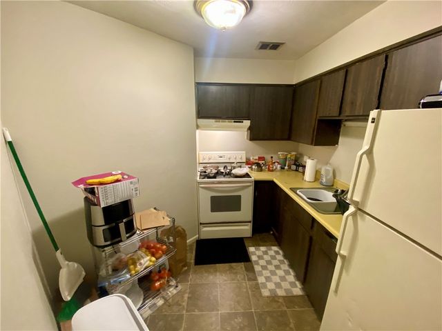 618 Garson Ave, Rochester, NY 14609