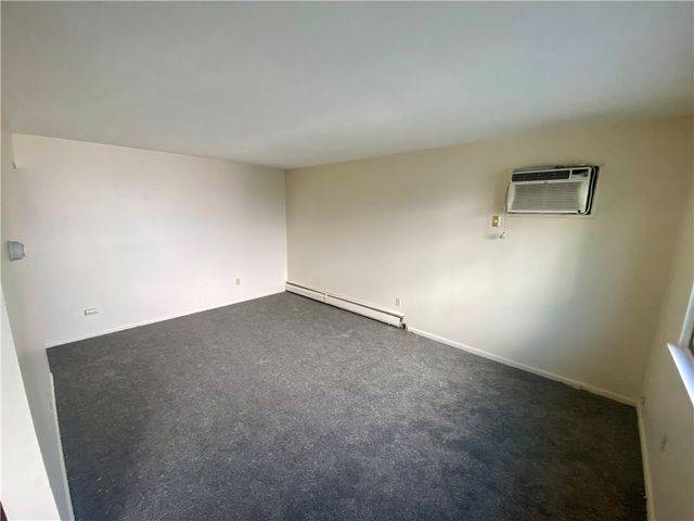 618 Garson Ave, Rochester, NY 14609