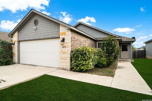 4619 HEATHERS CROSS, St Hedwig, TX 78152