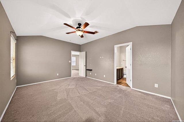 4619 HEATHERS CROSS, St Hedwig, TX 78152