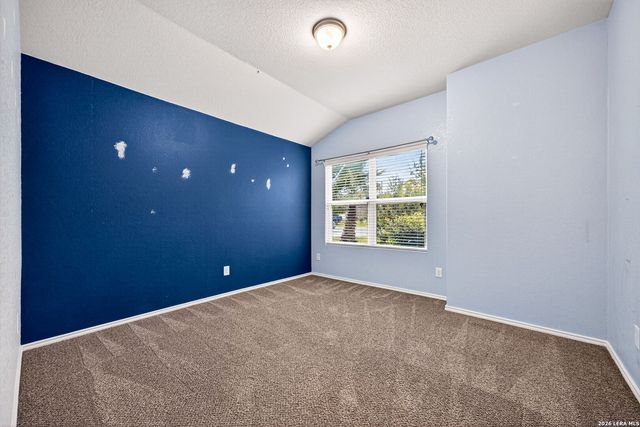 4619 HEATHERS CROSS, St Hedwig, TX 78152