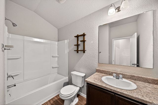 4619 HEATHERS CROSS, St Hedwig, TX 78152