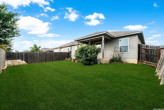 4619 HEATHERS CROSS, St Hedwig, TX 78152