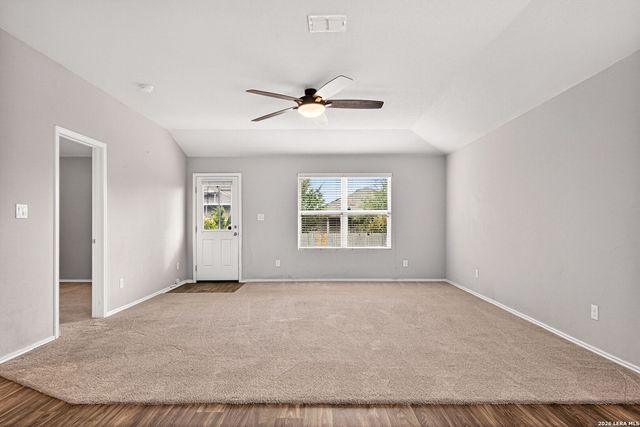 4619 HEATHERS CROSS, St Hedwig, TX 78152