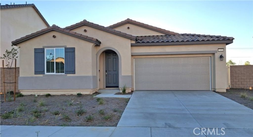 2631 Moonshimmer Street, Hemet, CA 92543