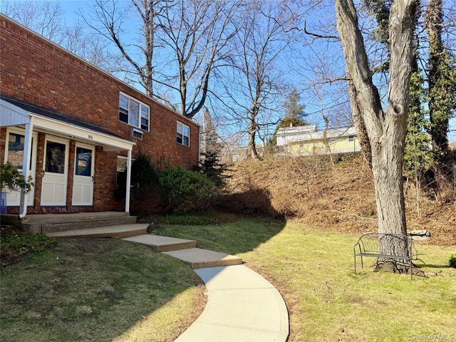 86 McLoughlin Street D, Glen Cove, NY 11542