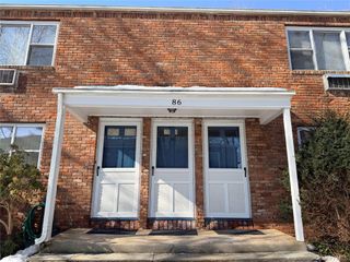 86 McLoughlin Street D, Glen Cove, NY 11542