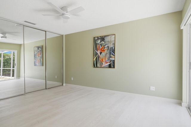 9502 Chapman Oak Court, Palm Beach Gardens, FL 33410