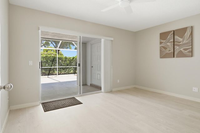 9502 Chapman Oak Court, Palm Beach Gardens, FL 33410