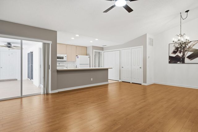 9502 Chapman Oak Court, Palm Beach Gardens, FL 33410